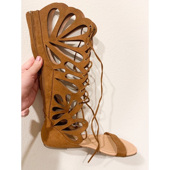 JustFab Shoes - 💕NWOT Lace up Gladiator Sandals